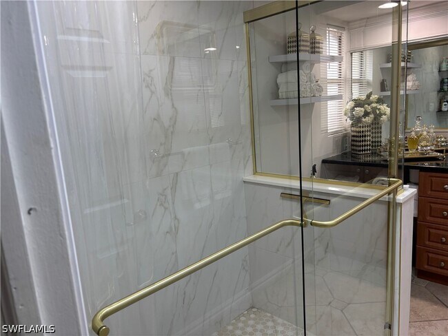 Building Photo - 1156 Oakes Blvd