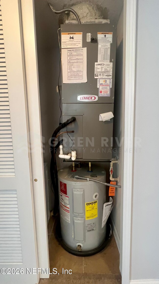 Building Photo - 2200 Marsh Hawk Ln