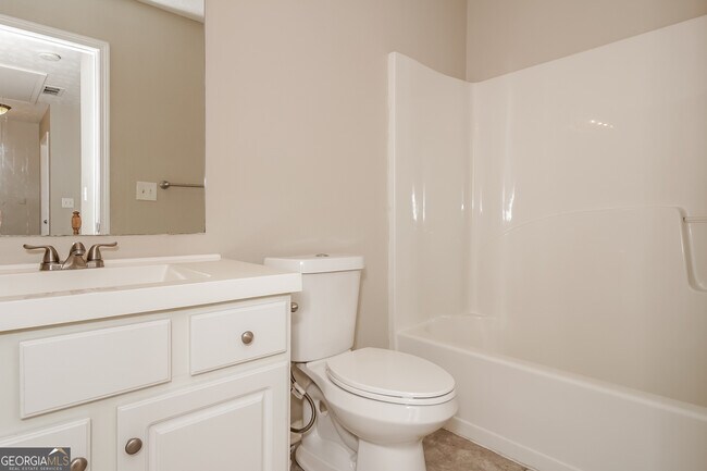 Building Photo - 8479 Glendevon Ct