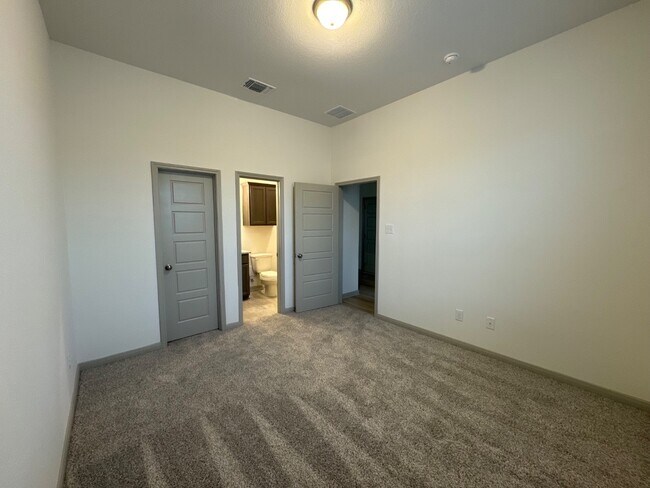 Building Photo - 6910 McGregor Lp