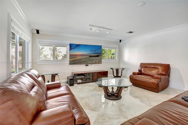 Building Photo - 11320 SW 109th Ave