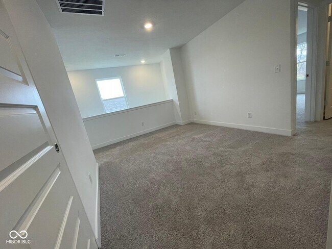 Building Photo - 6852 Orchard Run Cir