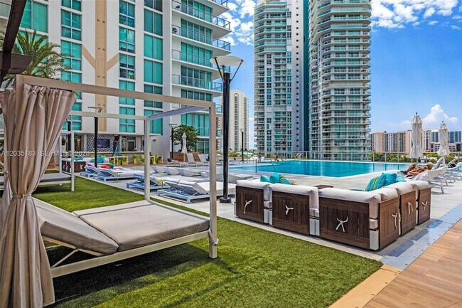 Building Photo - 330 Sunny Isles Blvd