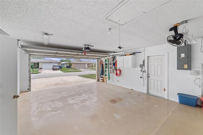 Building Photo - 4243 Chipmunk Dr