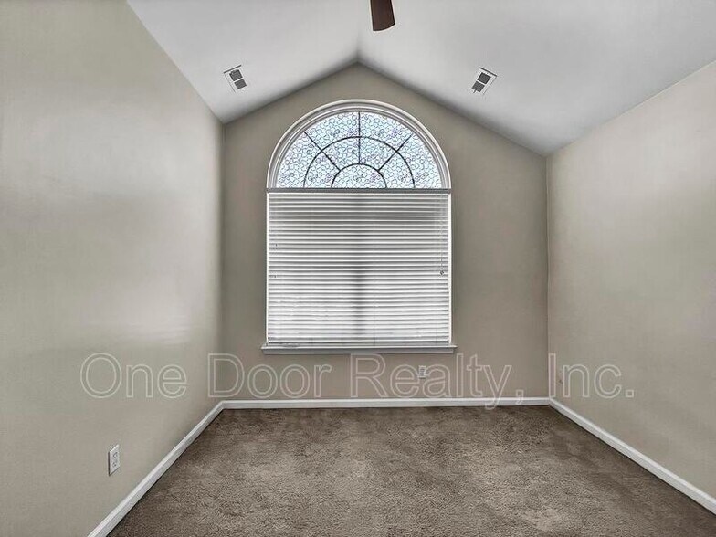 Building Photo - 109 Chardonnay Rd