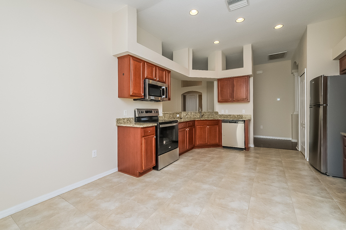 Building Photo - 18254 Cypress Bay Pkwy
