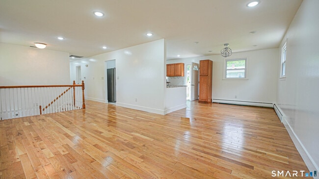 Building Photo - 870 Woodtick Rd