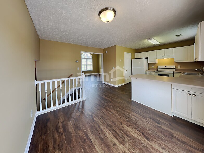 Building Photo - 6135 Steve Scarlett Pl