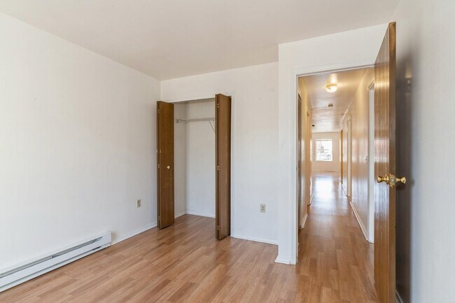 Building Photo - 112 Astor Pl