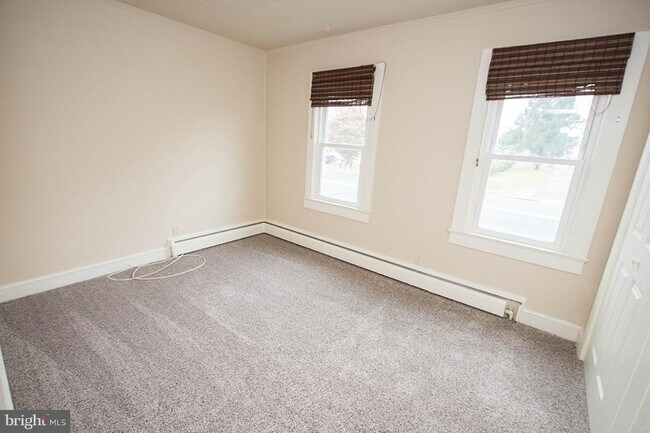 Building Photo - 1226 Pemberton Dr