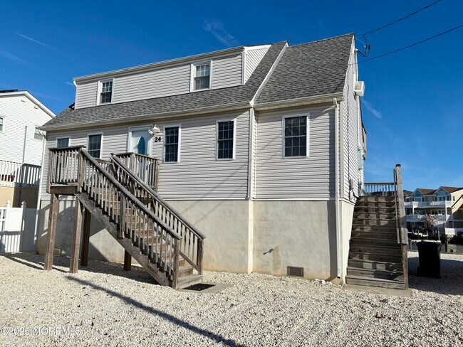 Building Photo - 24 Richard Dr
