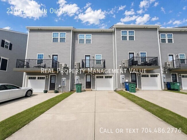 Building Photo - 2109 Autumn Olive Ln