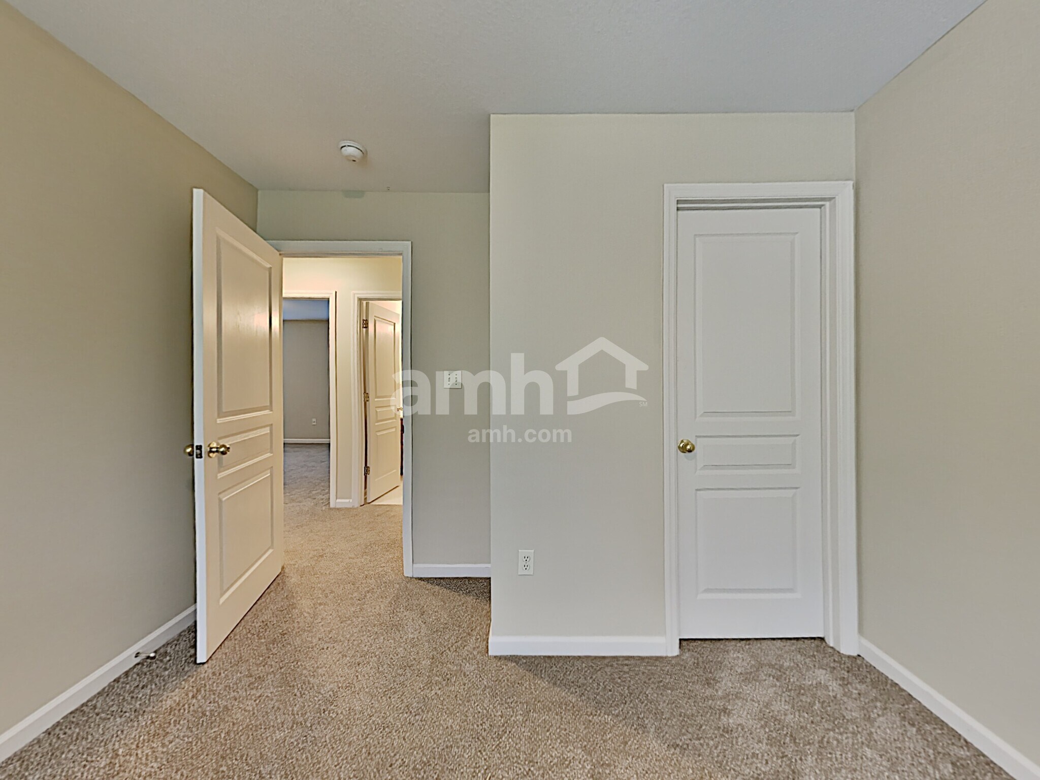 Building Photo - 1610 Polte Ln