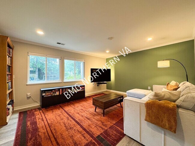 Building Photo - 1476 Greenmont Ct