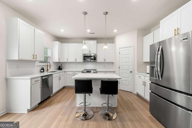 Building Photo - 228 Whitneys Wy