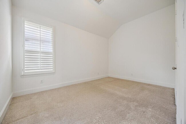 Building Photo - 3114 Red Agave Ln