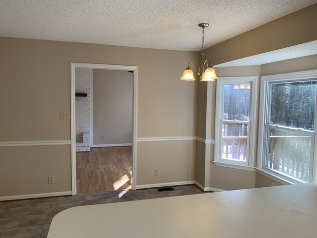 Building Photo - 3 Bed / 2 Bath House for Rent in Clayton