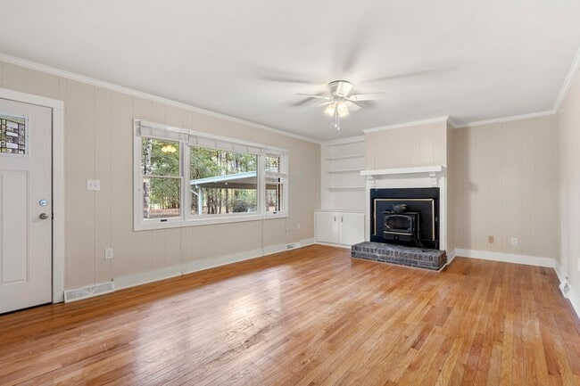 Building Photo - 298 Summerset Ln