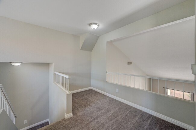 Building Photo - One-of-A-Kind 2 Story, 3 Bedroom with 3 Full Baths Home in the Heart of Summerlin!