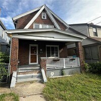 Building Photo - 240 Ridgewood Ave