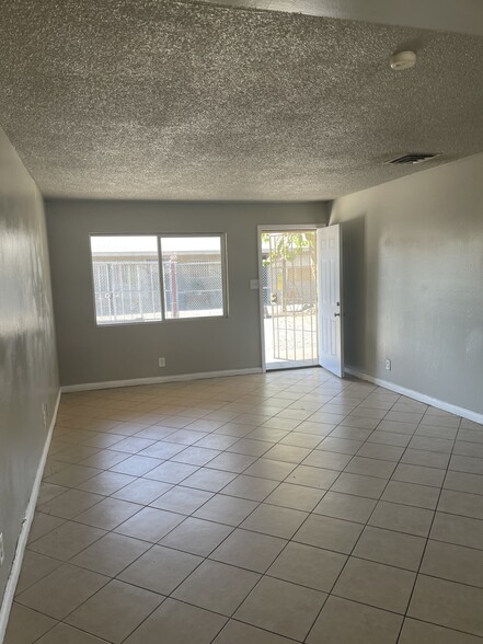 Building Photo - 3801 Royal Crest St