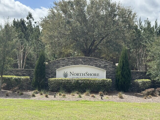 Building Photo - For Rent - Spring Move in Special ... 2nd Month's Rent FREE! (if sign a lease before the end of M...