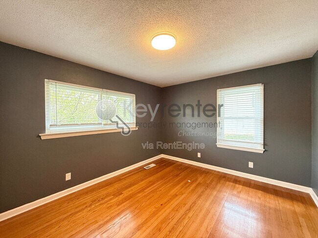 Building Photo - 3641 Thrushwood Dr