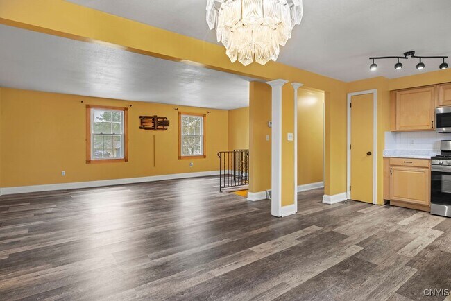 Building Photo - 3059 Hayfield Ln