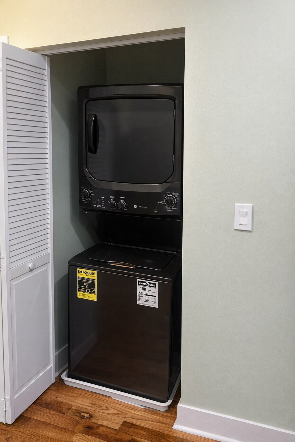 Building Photo - 5032 S Princeton Ave