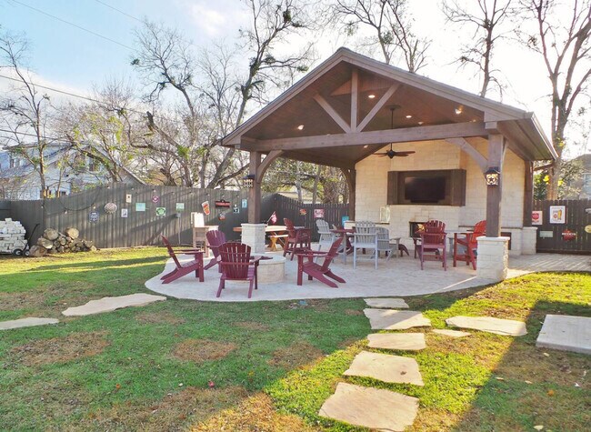 Building Photo - 108 Park Pl