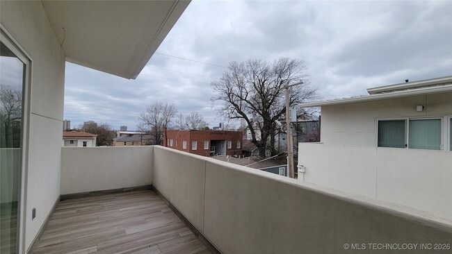 Building Photo - 1430 S Quincy Ave