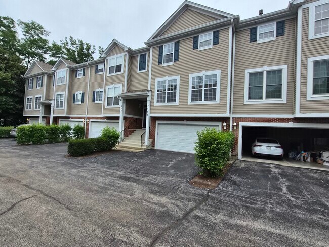 Building Photo - 2337 Hudson Cir