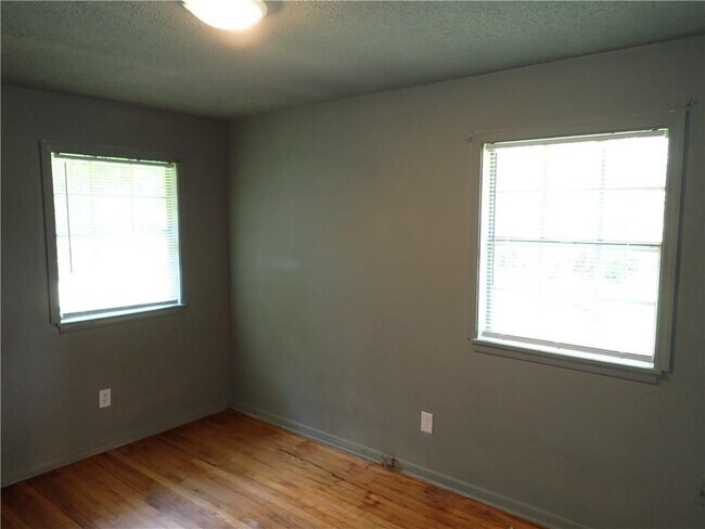 Building Photo - 3427 Stovall St