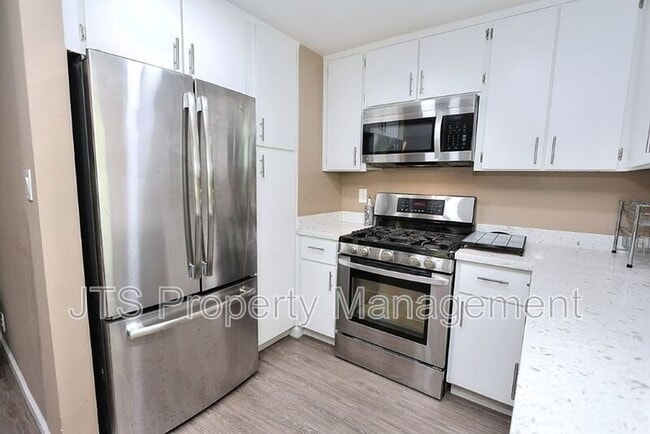 Building Photo - 6913 Navarro Ct