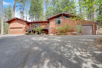 Building Photo - 4949 Steelhead Ln