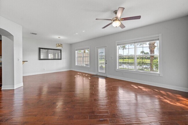 Building Photo - 4205 Bamboo Palm Ct