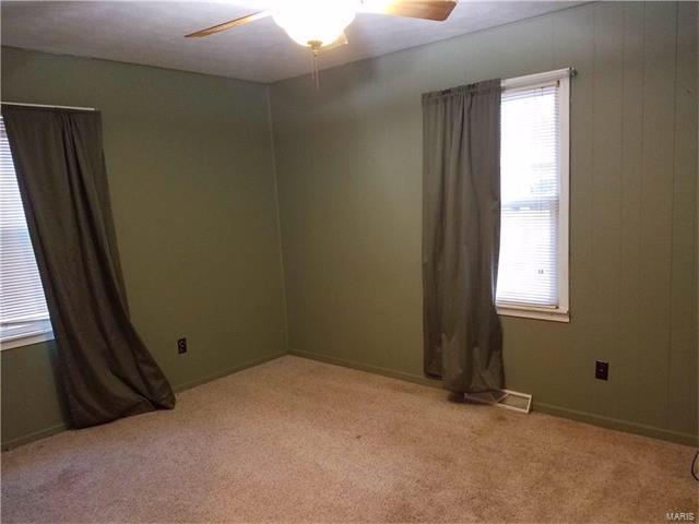 Building Photo - 727 Dale Ln