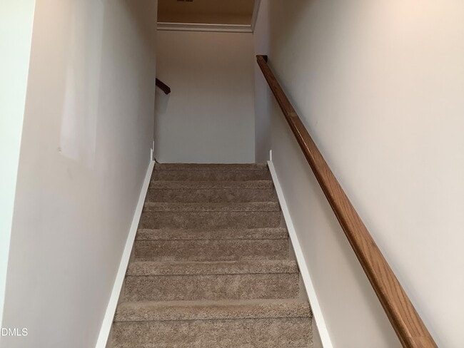 Building Photo - 35 Village Edge Dr