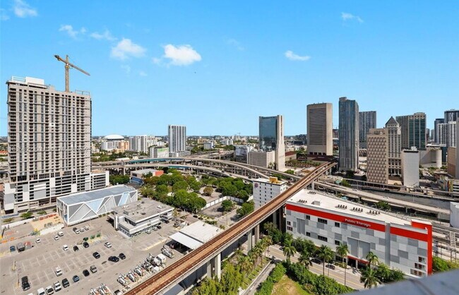 Building Photo - 90 SW 3rd St