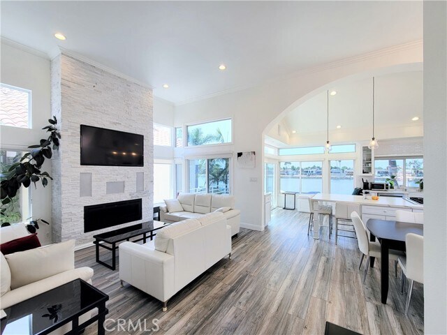 Building Photo - 5532 Spinnaker Bay Dr
