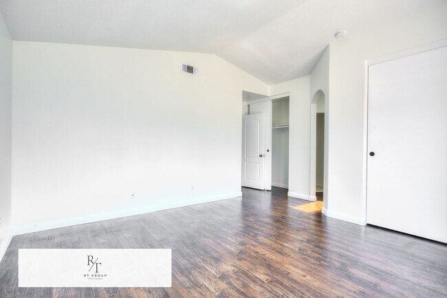 Building Photo - Beautiful 3 Bed / 2.5 Bath Home in the Corona-Norco Unified School District