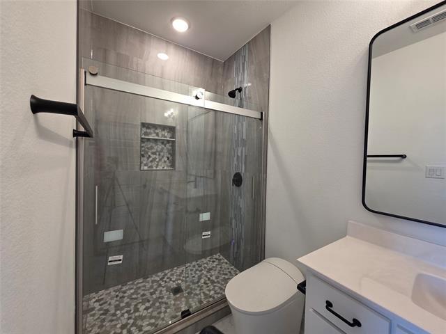 Building Photo - 1591 Binkley Ave