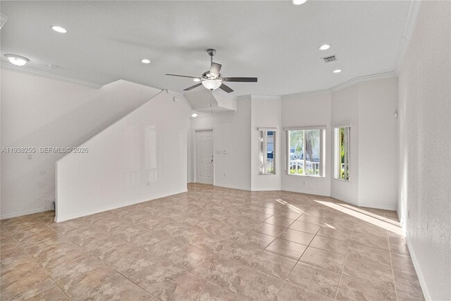 Building Photo - 2332 SE 16th Pl