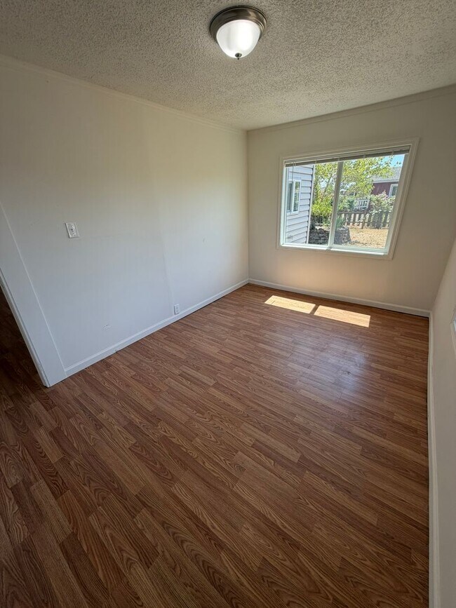 Building Photo - 3 Bedroom house on U&D Nursery Property!