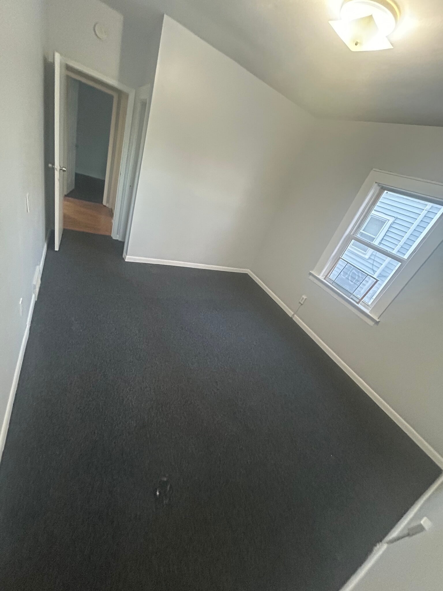 1bedroom - 40 Moulson St