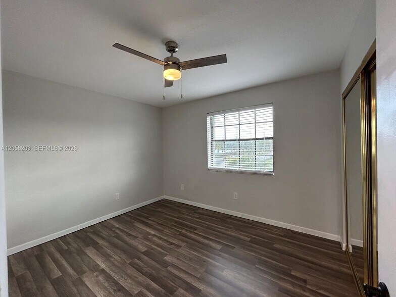 Building Photo - 1197 Washington Cir