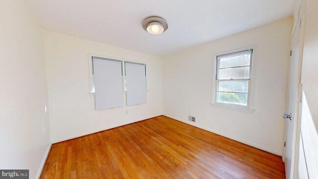 Building Photo - 6415 Potomac Ave
