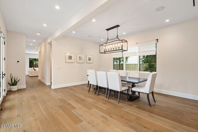 Building Photo - 12727 Landale St