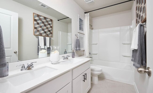 Up stair bathroom - 2305 Calvert Dr