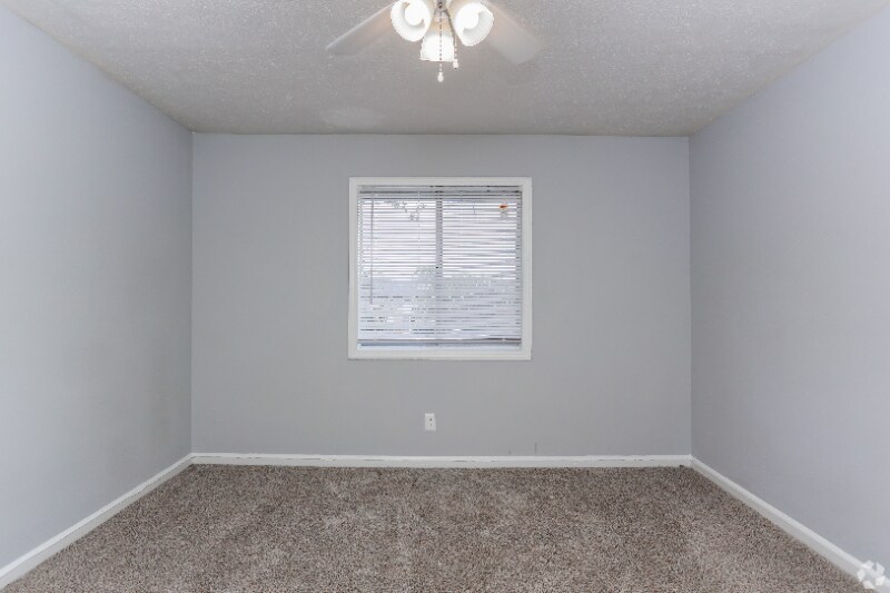 Building Photo - 100 Lockwood Ct